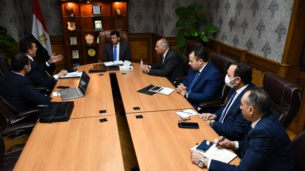 اجتماع وزير الرياضة