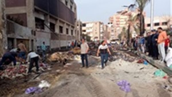 جانب من الحريق 