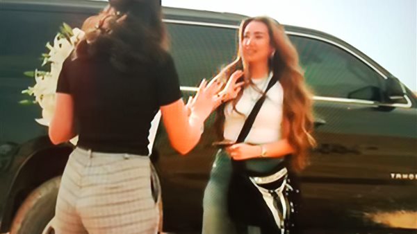 استقبال هنا الزاهد