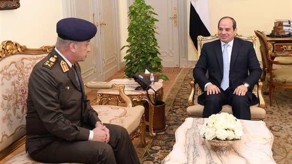 الرئيس السيسي ووزير