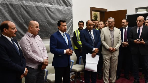 وزير الرياضة ولفيف