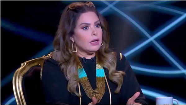 الفنانة صابرين