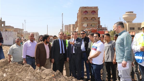 محافظ المنوفية خلال