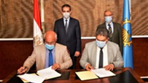 خلال توقيع الاتفاقية