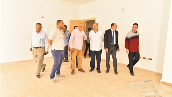 محافظ أسيوط خلال