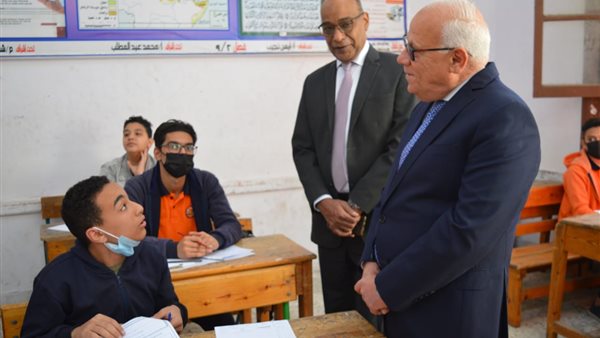 محافظ بورسعيد يتابع