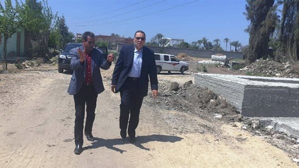 محافظ الشرقية خلال