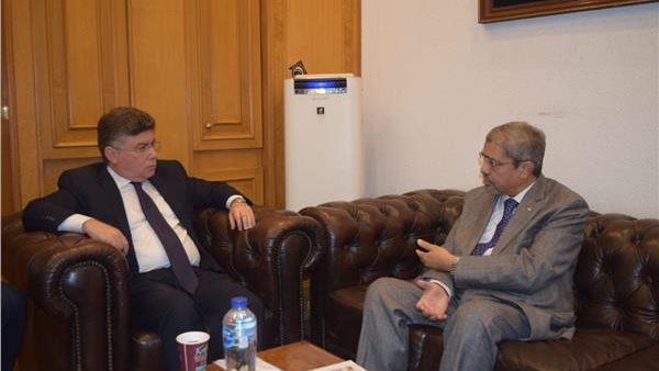  خالد أنيس، سفير