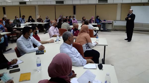 ورشة عمل داخل وزارة