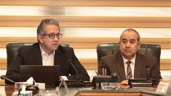 وزيرا الطيران المدنى