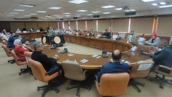 وزير التنمية المحلية