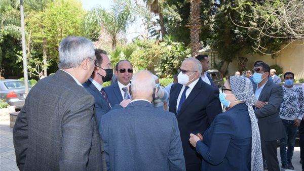 خلال الاجتماع 