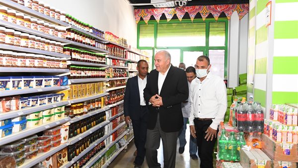 جولة محافظ قنا 