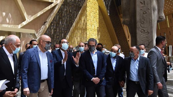 رئيس الوزراء في المتحف