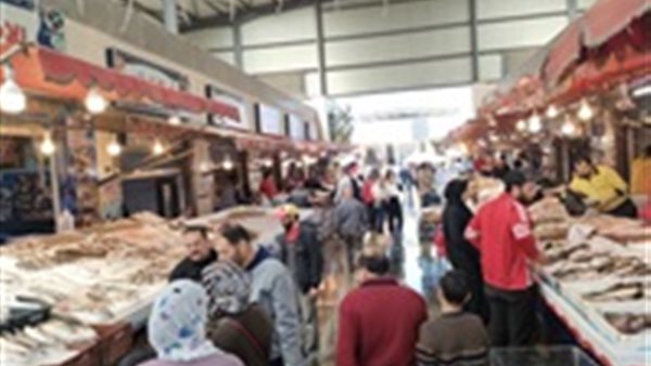 سوق حى العرب فى بورسعيد