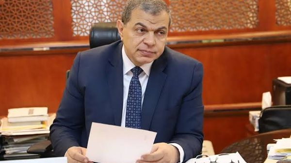 وزير القوي العاملة