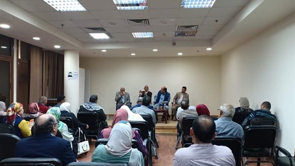 ندوة ادبية فى بنها