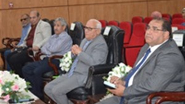 محافظ بورسعيد 