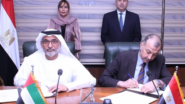 جانب من مراسم التوقيع