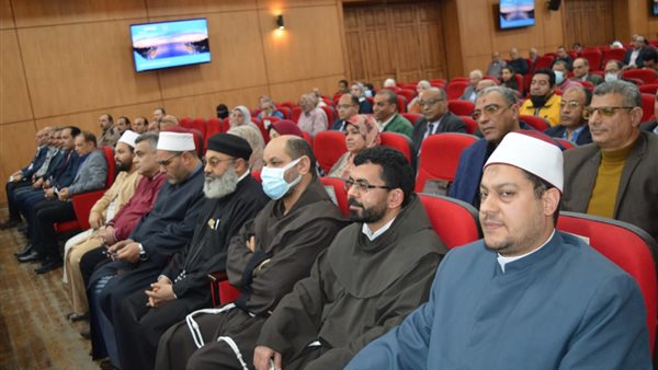 اجتماع محافظ بورسعيد