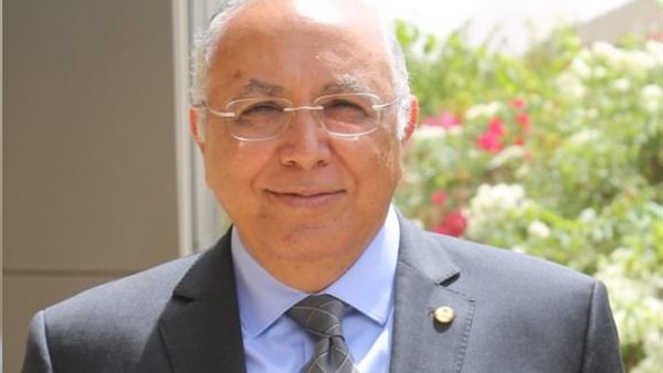  الدكتور أحمد الجوهرى