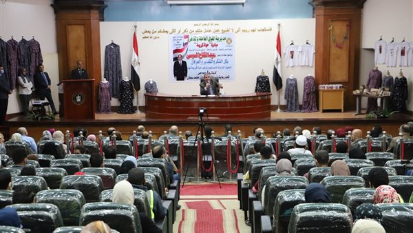 وزير القوى العاملة