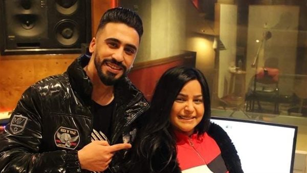 الفنانة هدى