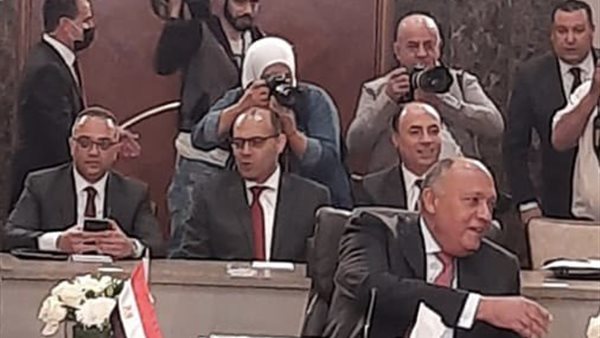  وزير الخارجية سامح