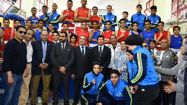 وزير الرياضة بمركز