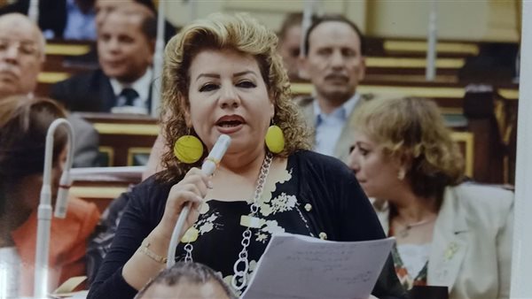 النائبة امال رزق