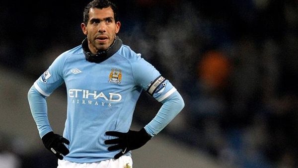 كارلوس تيفيز 