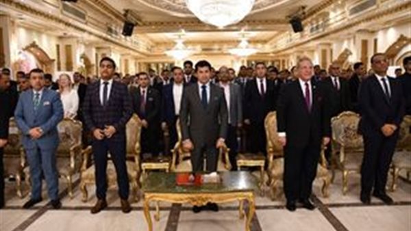 وزير الشباب والرياضة