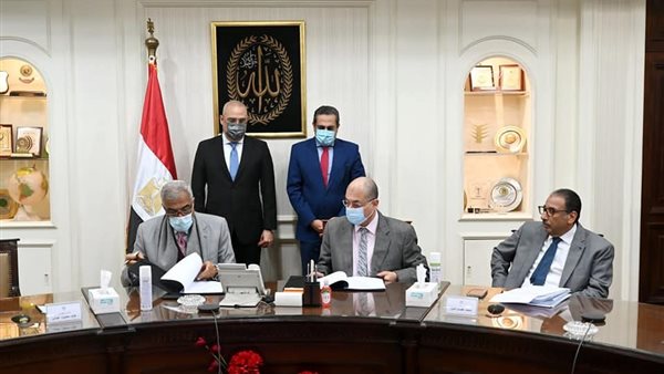 جانب من مراسم التوقيع