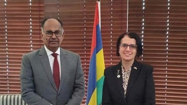  السفيرة علياء سمير