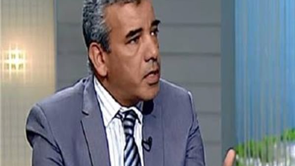 الخبير المائي عباس