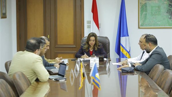 اجتماع محافظ دمياط