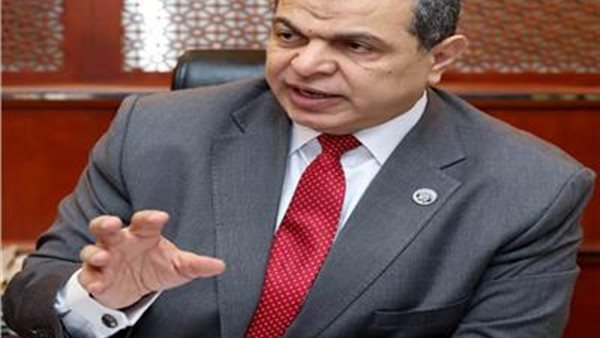 وزير القوي العاملة