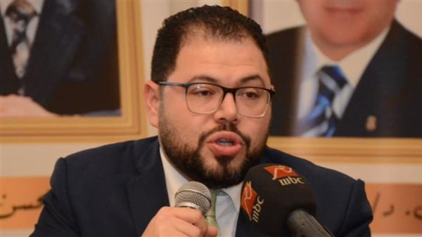 أيمن الدهشان