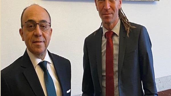 السفير المصرى فى