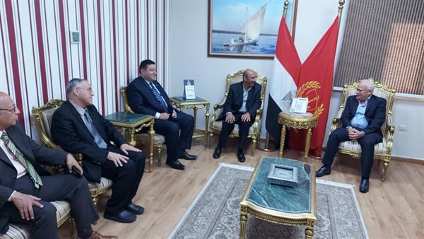 وفد الكنيسة يزور