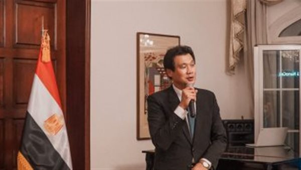 السفير هونج جين ووك