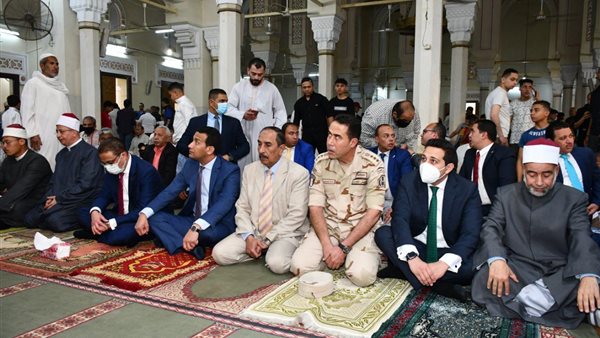 محافظ الفيوم يؤدي