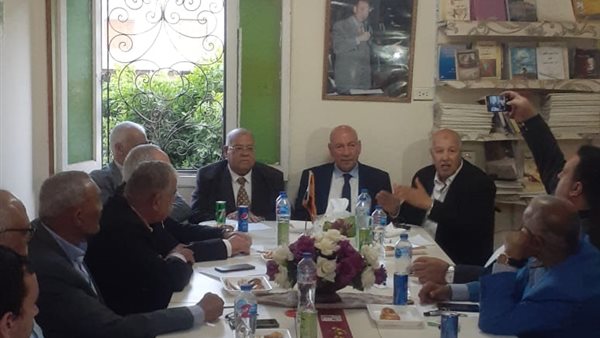 صورة من الاجتماع