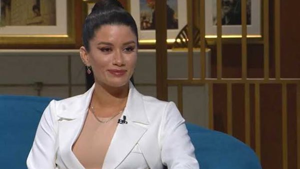 سينتيا خليفة 