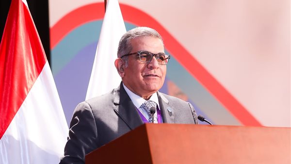  الدكتور أشرف حيدر