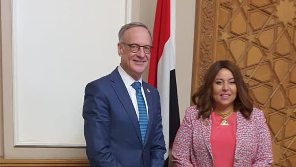 صورة من اللقاء