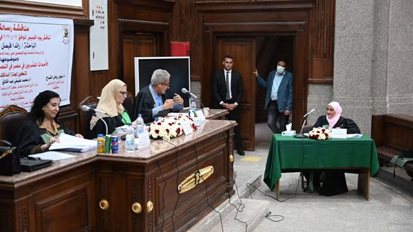 خلال المناقشة