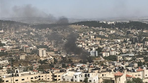 تصاعد الأدخنة في