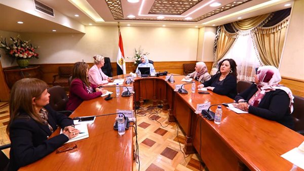 خلال الاجتماع 