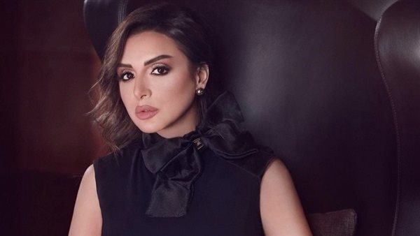 الفنانة أنغام